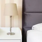 Spacious 3 Brs Apartment, Steps To Joao's Station شقة فيلا نوفا دي غايا