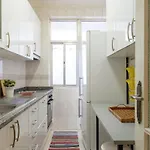 Spacious 3 Brs Apartment, Steps To Joao's Station