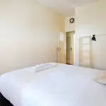 Apartman Spacious 3 Brs Apartment, Steps To Joao's Station Vila Nova de Gaia