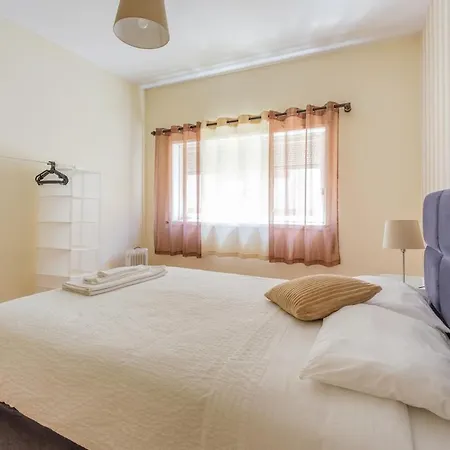 شقة Spacious 3 Brs Apartment, Steps To Joao's Station *